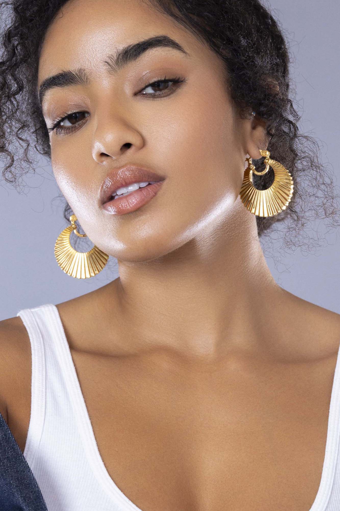 Sister Love Jewelry – Simone I. Smith